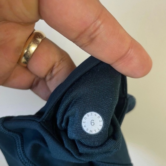 Lululemon Home Stretch Crop (19") Submarine - Picture 12 of 12